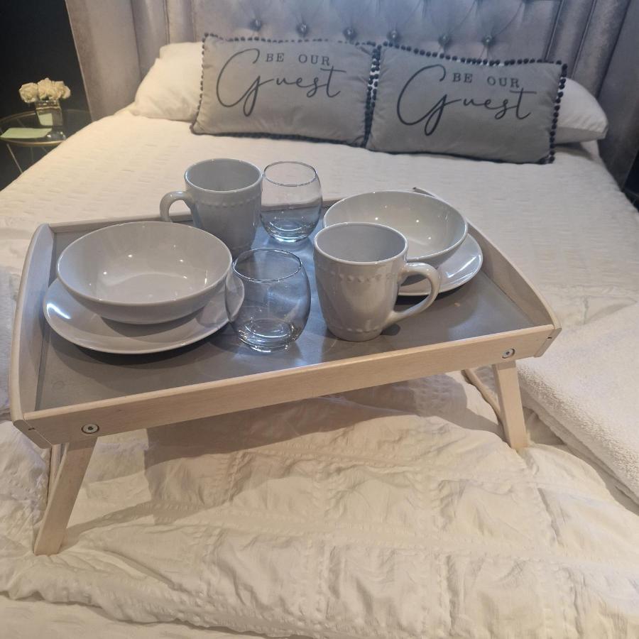Lenox Bed And Breakfast Hale  Kültér fotó